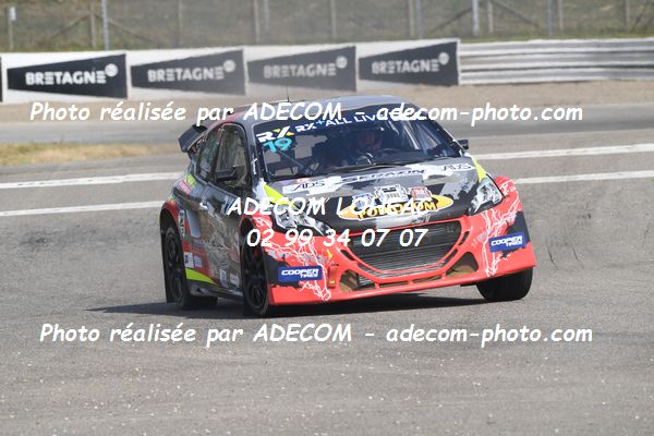 http://v2.adecom-photo.com/images//1.RALLYCROSS/2021/RALLYCROSS_LOHEACRX _2021/EUROPE_RX1/LAMBEC_Pascal/40A_0325.JPG
